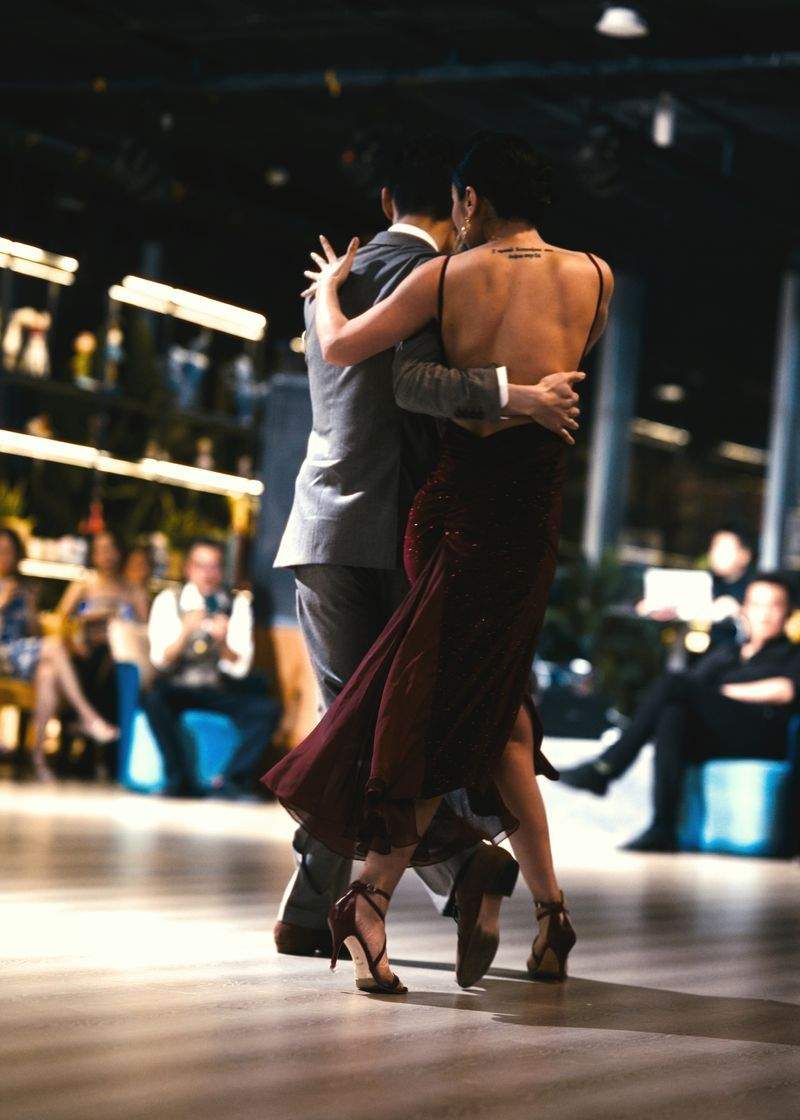Finding Your Rhythm: What to Expect in Your First Dance Class